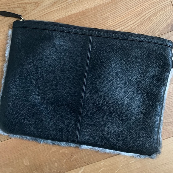 Leather and pony hair clutch - Picture 3 of 3
